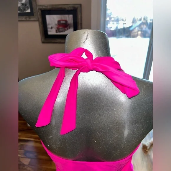 Swimsuit - Picture 5 of 8